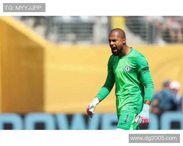 足球守门员服装的演变与功能分析探讨及其在比赛中的重要性